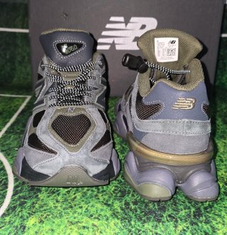 New Balance 9060 Gris Verde Militar