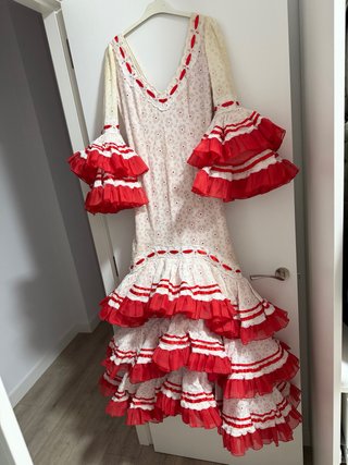 Vestido de flamenca blanco y rojo