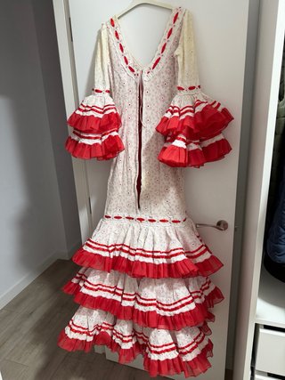 Vestido de flamenca blanco y rojo