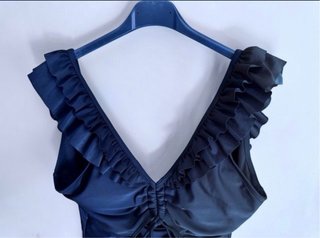 Bañador negro volantes talla M