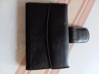 Carteras Billeteras Beige y Negra