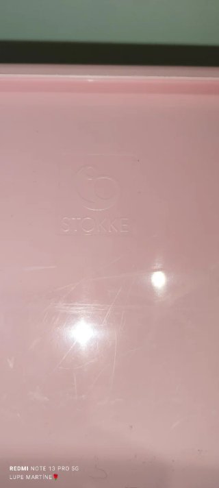 Patas y bañera Stokke plegable.