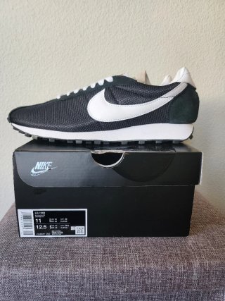 Zapatillas Nike LD 1000 Negras y Blancas