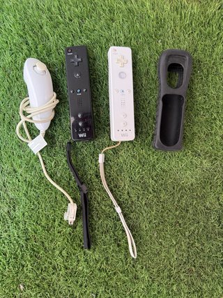 Nintendo Wii + 3 giochi + accessori