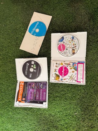 Nintendo Wii + 3 giochi + accessori