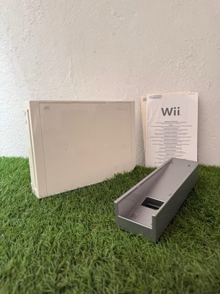 Nintendo Wii + 3 giochi + accessori
