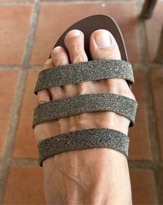 Sandalias Zara fantasia tiras doradas talla 40