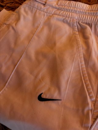 Nike 90s baggy shorts pink