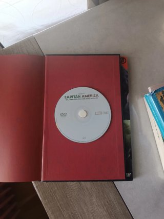 Libro + CD película MCU