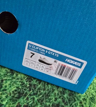 Zapatillas Hoka Gore-Tex Grises y Verdes