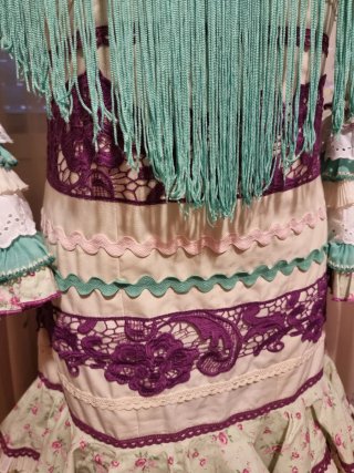 Vestido de Flamenca Verde y Morado