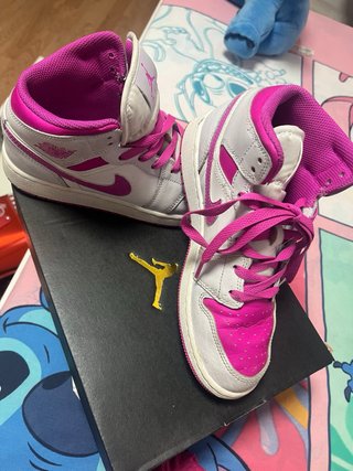 Air Jordan 1 Mid Rosa y Blanco talla 36,5