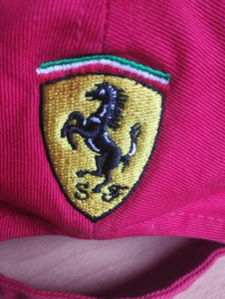 Gorra Ferrari Puma Roja