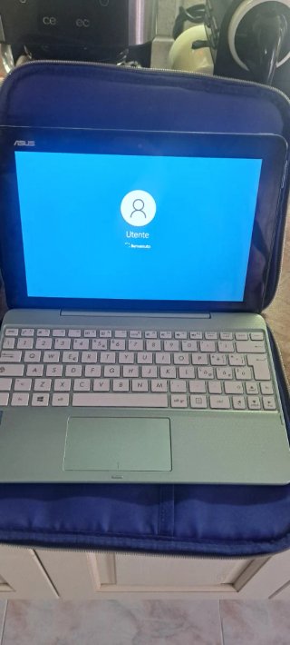 Portatile Asus Blu/Verde