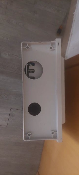Caja de distribución eléctrica