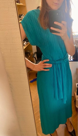 Vestido Sfera  Plisado Midi Perfecto estado