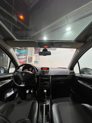 Peugeot 207 1.6THP 165 cv
