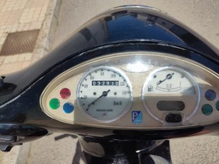 Piaggio Vespa ET4 125 Negra/Marrón