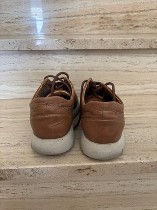 Zapatos de hombre de piel marrones talla 40