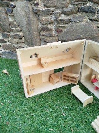 Casita de madera infantil