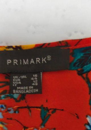 Blusa floral roja y amarilla Primark Talla 44