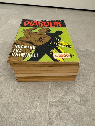 Diabolik 7 volumi varie annate lotto fumetti