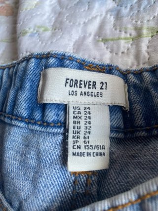 Shorts vaqueros rotos Forever 21