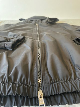 Chaqueta Moncler Negra con Capucha