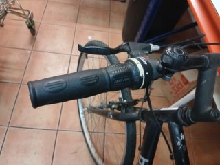 Bicicleta Btwin Riverside Negra