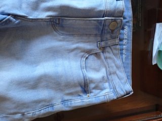 Pantalón vaquero superskinny azul roto