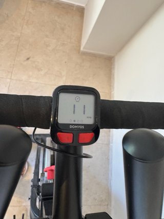 Bicicleta estática 12kg Domyos Biking 100