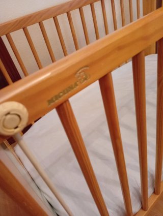 Cuna de madera más cajonera cambiador a juego