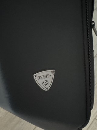Mochila Rígida Antirrobo Negra