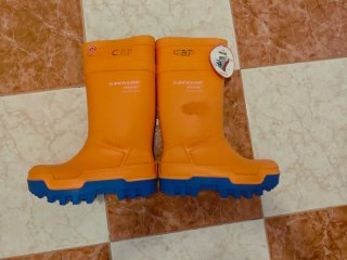 Botas de agua Dunlop Purofort T-42.Sin estrenar.