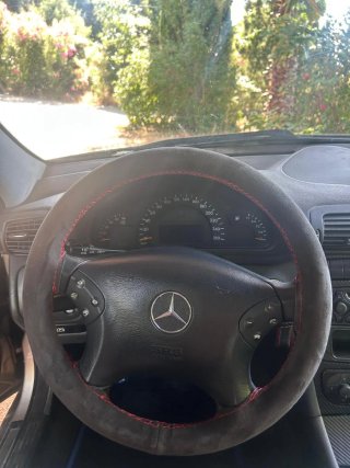 Mercedes-Benz Clase C 2004