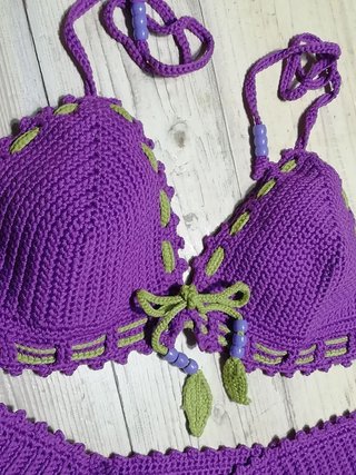 Bikini crochet morado y verde