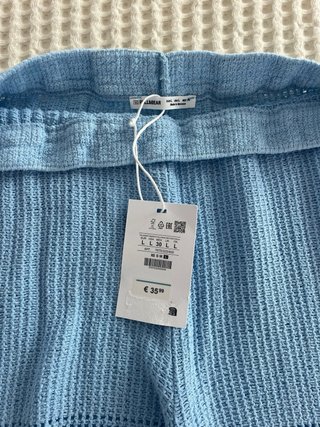 Pantalón Pull&Bear azul hilo pata ancha L