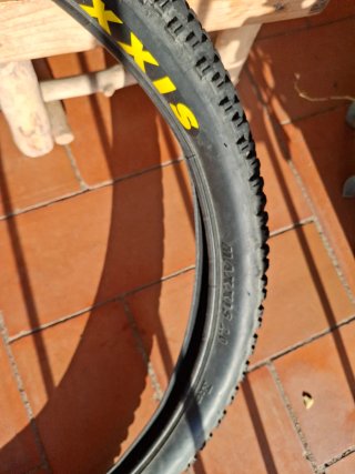 Cubierta Maxxis Larsen TT 26x2.0