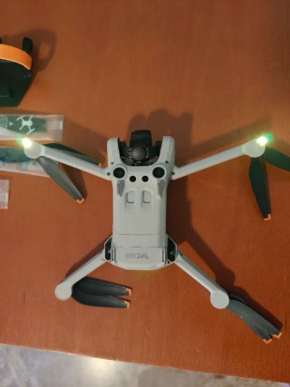 Dron DJI Mini 3 Pro + Accesorios