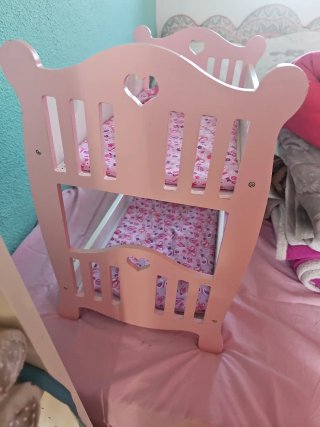 Cuna litera de juguete rosa