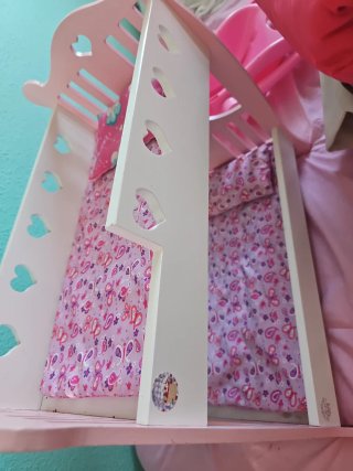 Cuna litera de juguete rosa
