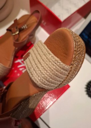 Sandalias cuña T-36