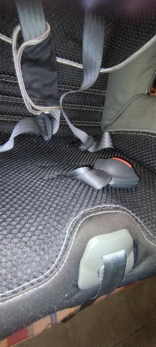 Silla de coche para bebés Bellelli . Cómo nueva