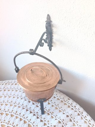 Caldero de cobre pequeño para decoración