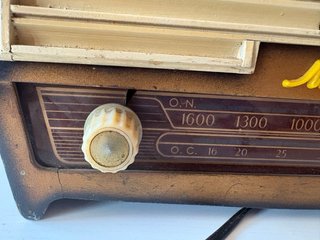 Radio antigua Masbel 101 (años 50) Vintage
