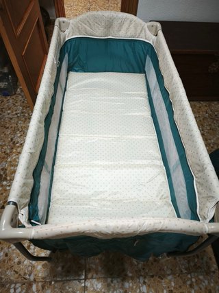 Cuna de viaje plegable