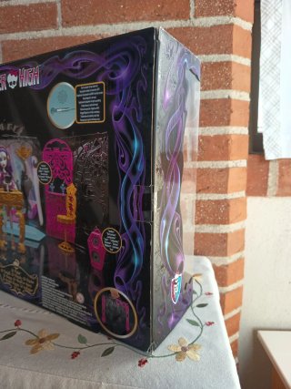 Discoteca Monster High con Muñeca Spectra