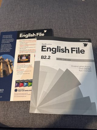 English File With Online Practice for Speakers ...