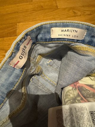 Pantalón vaquero Guess