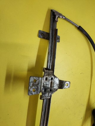 ELEVALUNAS DELANTERO IZQUIERDO NISSAN TERRANO II